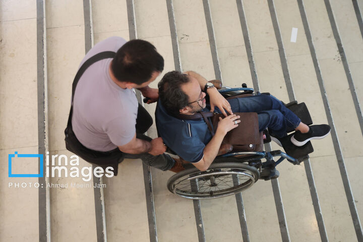 دسترسی معلولان به خدمات ارتباطی تسهیل می‌شود
