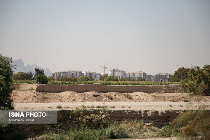 زاینده رود*