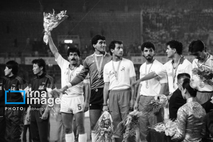 پکن1990