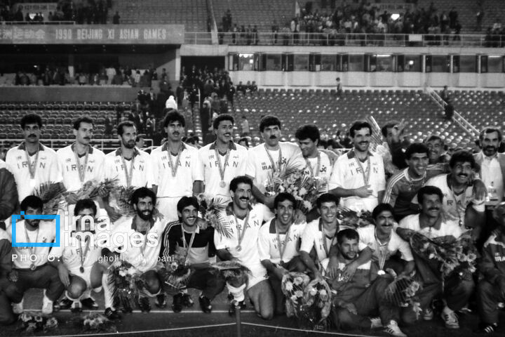 پکن1990