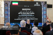 نشست وزیر امورخارجه با سفرا و روسای نمایندگی‌های سیاسی در ایران