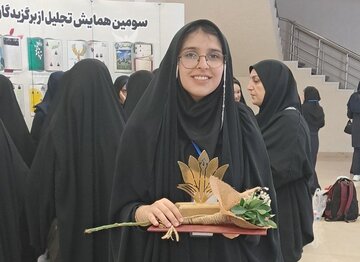 «شکوفه‌های مقاومت»؛ روایتی از ایثار و شهادت دانش‌آموزان مینابی