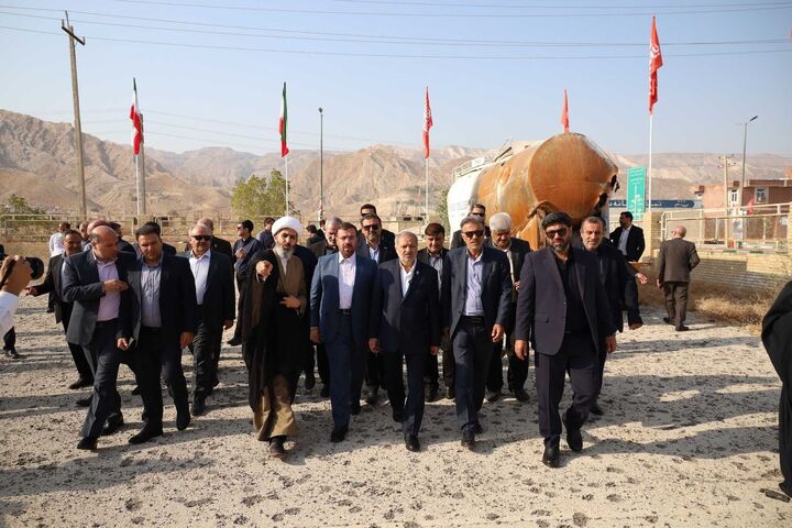 بازدید وزیر آموزش و پرورش از مناطق جنایت موشکی آمریکایی و صهیونیستی در لامرد