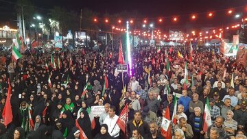 آیین وداع مردم آمل با شهید فراجا در میدان ۱۷ شهریور