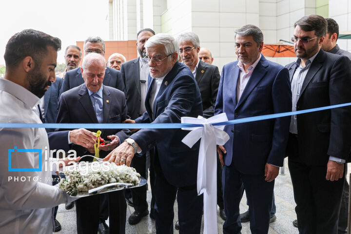 افتتاحیه..