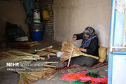 عکس/ جاروبافی در روستای ملاحسن