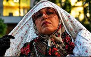 خانوم والده ترویج آشکار ابتذال جنسی