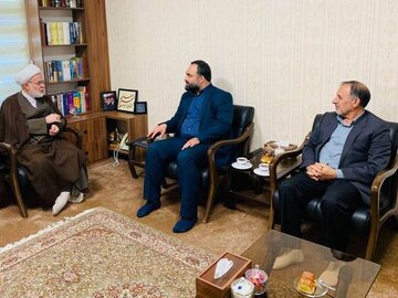 دیدار معاون دبیر شورای عالی ترویج و توسعه فرهنگ ایثار و شهادت با نماینده ولی‌فقیه در کردستان