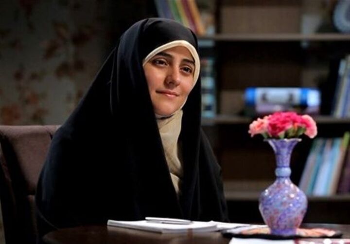 ادعای باهنر تکذیب شد/ زینب ابوطالبی: از کشور خارج نشده‌ام
