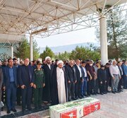 تشییع پیکر مادر شهیدان والامقام عباس و باقر ملکی در ایلام