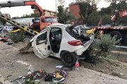 مرگ ۲ زن در تصادف پژو ۲۰۷ با تیر چراغ برق