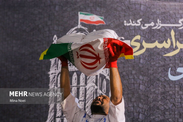تئاتر.