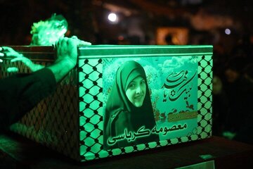 کتاب «آرزو شدی» در یکی از تجمعات مردمی رونمایی شد