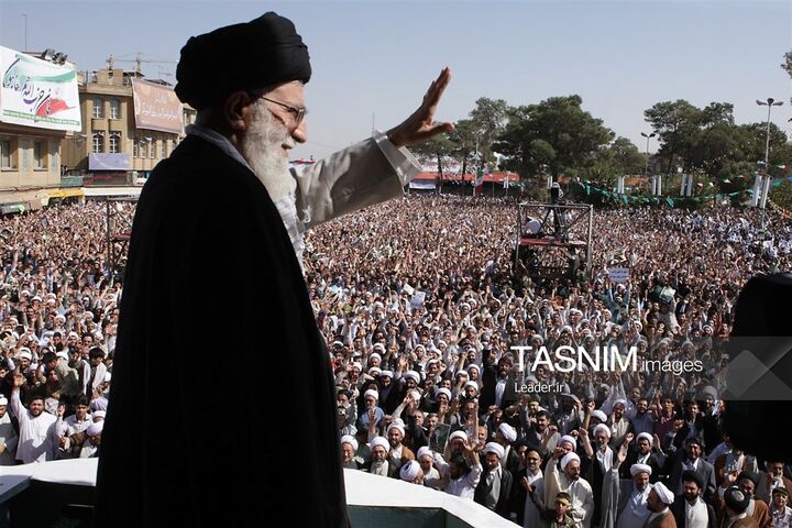 رهبر شهید *