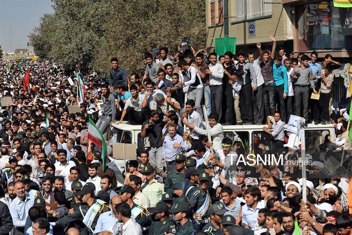 رهبر شهید *