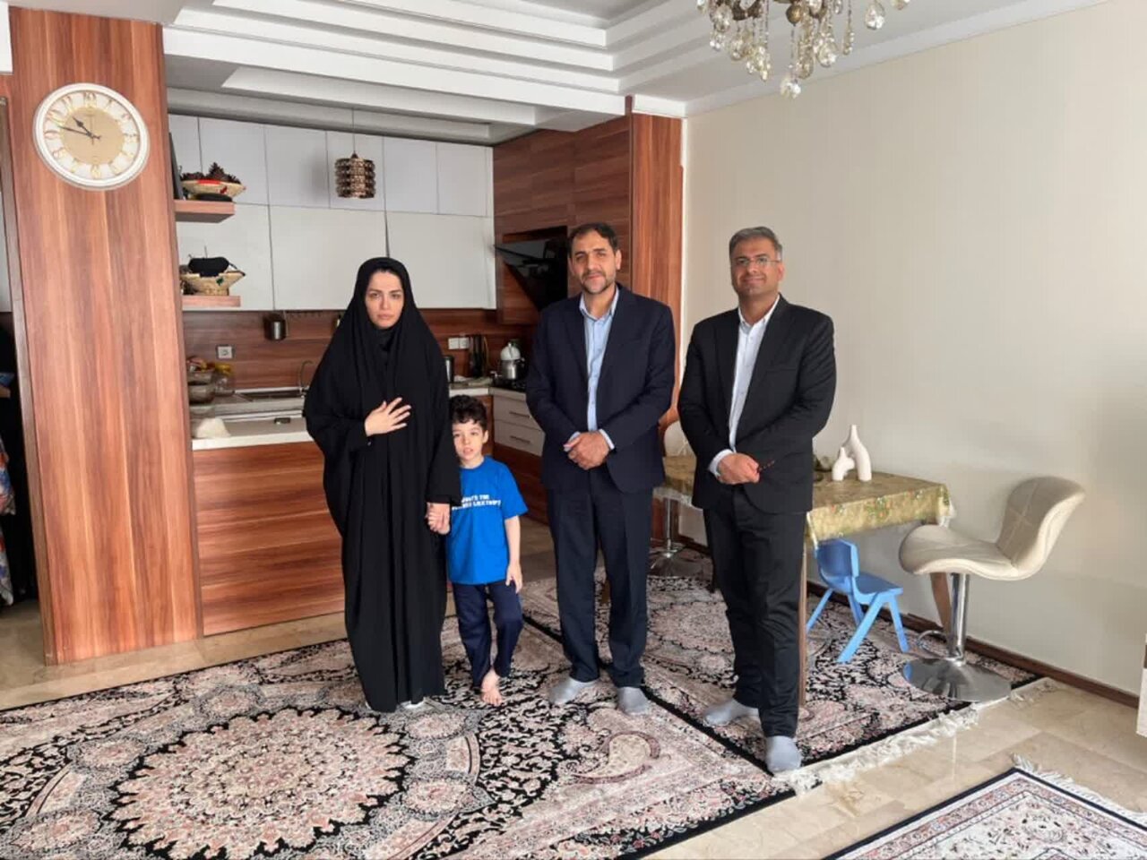 دیدار با خانواده شهدای مدافع سلامت و همسران جانبازان