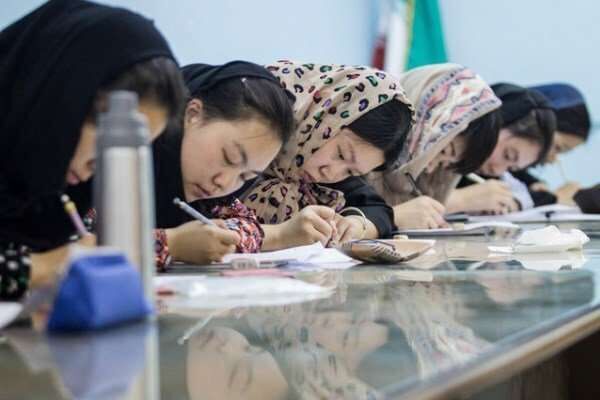آغاز توزیع کارت آزمون بسندگی زبان فارسی از ۵ آبان
