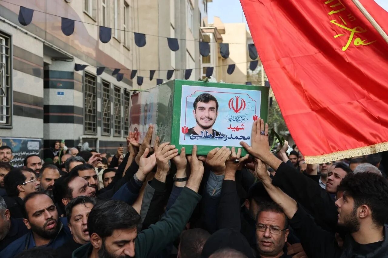 شهید ۱۸ ساله امنیت در تهران تشییع شد