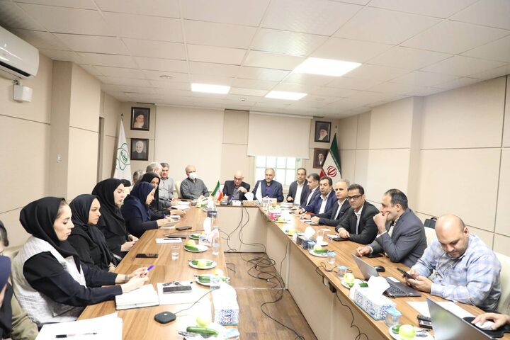 برگزاری نشست شورای مدیران شرکت متد با حضور سرپرست معاونت بهداشت و درمان بنیاد