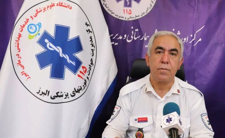 تصادف سانتافه و پژو پارس با عابران پیاده در بام کرج با ۱۰ مصدوم