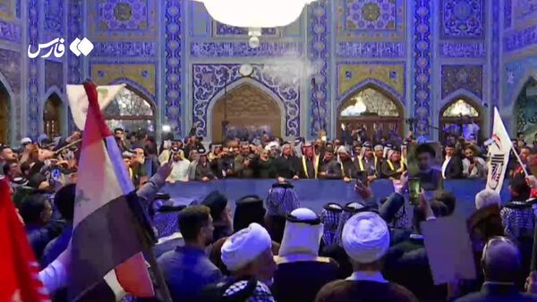 فیلم/فریاد استکبارستیزی روسای عشایر عراق در جوار مزار رهبر شهید