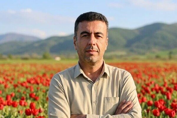 «علیرضا عباسی دادگر» کارمندی که در سنگر خدمت به شهادت رسید