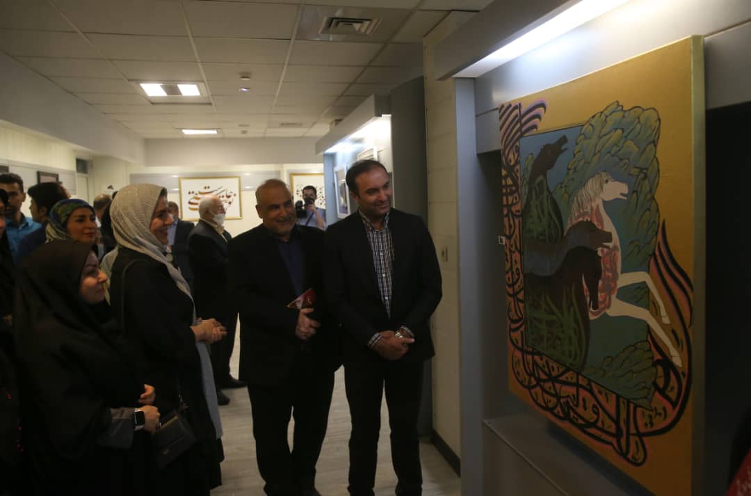 آیین گشایش نمایشگاه ملی هنرهای تجسمی «شکوه لاله‌ها» برگزار شد
