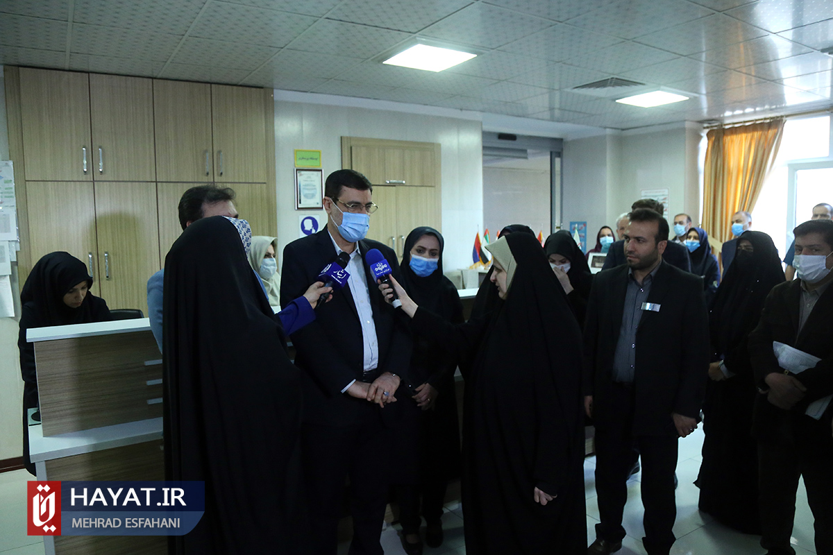 بازدید رئیس بنیاد شهید و امور ایثارگران از بیمارستان شهید مصطفی خمینی