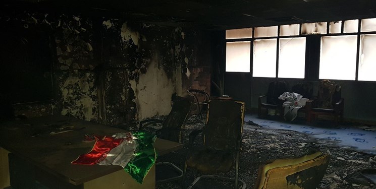 دفتر بسیج دانشجویی دانشگاه شریف را آتش زدند