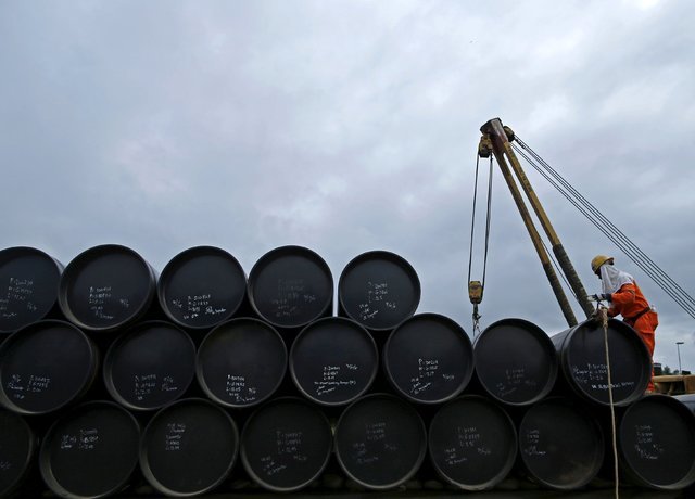 قیمت نفت از کانال 80 دلار عقب نشینی کرد
