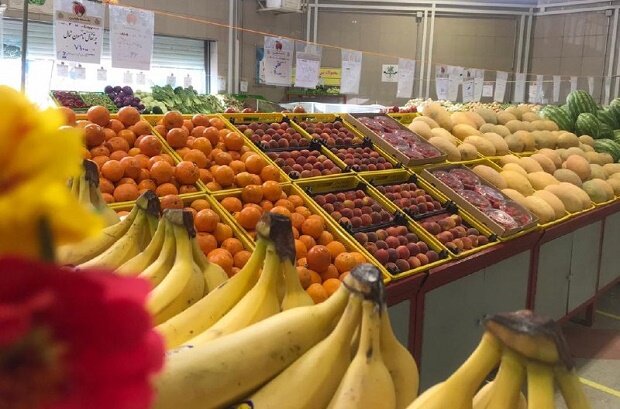 کاهش قیمت برخی میوه‌ها در میادین و بازارهای میوه و تره بار