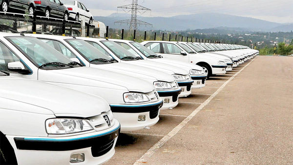 مخالفت مجلس با عرضه خودرو در بورس کالا