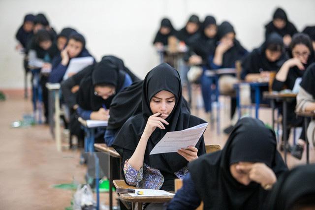 آلودگی هوا، امتحانات دانش‌آموزان تهرانی را عقب انداخت