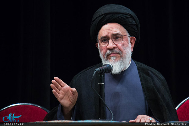 محقق داماد: گرانی دلار به عرش برین رسیده!
