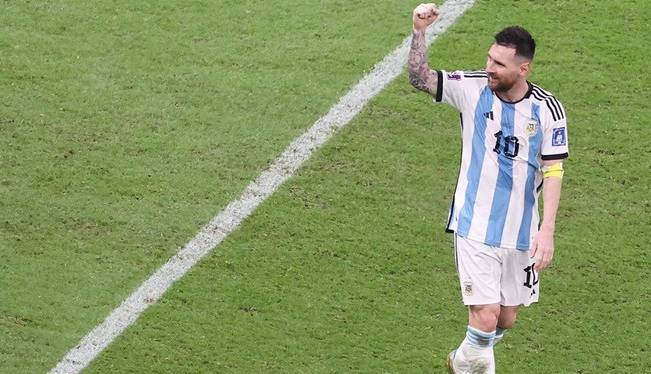 کنایه مهاجم هلند در ادامه جنجال با آرژانتین: مسی نام من را یاد گرفت!
