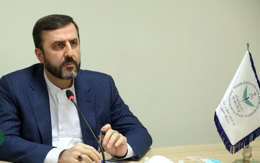 غریب آبادی: فرانسه با خشونت، صداهای مخالف را خاموش می‌کند
