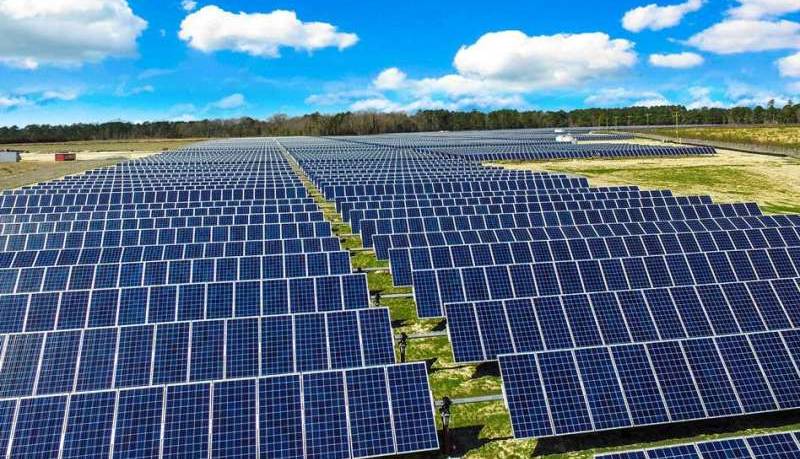 پای شهرک‌های خورشیدی به صنعت برق باز می‌شود
