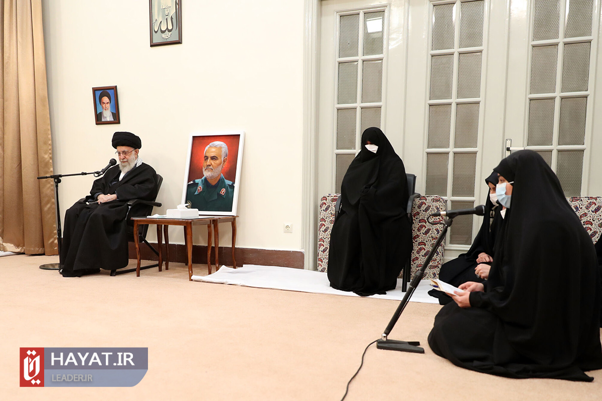 گزارش تصویری/ دیدار خانواده و اعضای ستاد بزرگداشت سردار سلیمانی با رهبر انقلاب