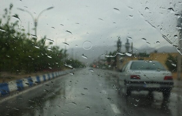 با فعالیت سامانه بارشی در تهران از شدت آلودگی هوا کاسته خواهد شد