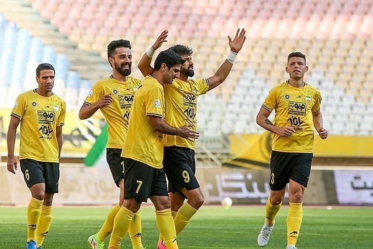 سپاهان برد و به جایگاه دوم رسید/ برتری مس رفسنجان مقابل پیکان