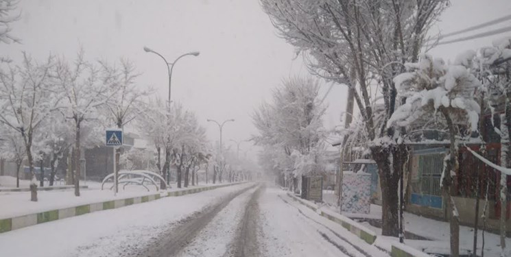 بارش برف و باران در تهران/ کاهش دما تا 10 درجه