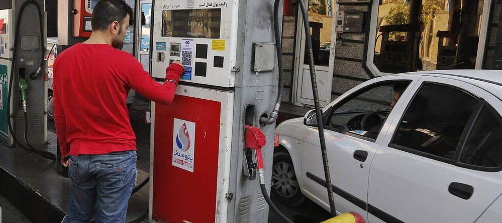 مصرف بنزین در ایران به اندازه‌ کشور 300 میلیونی