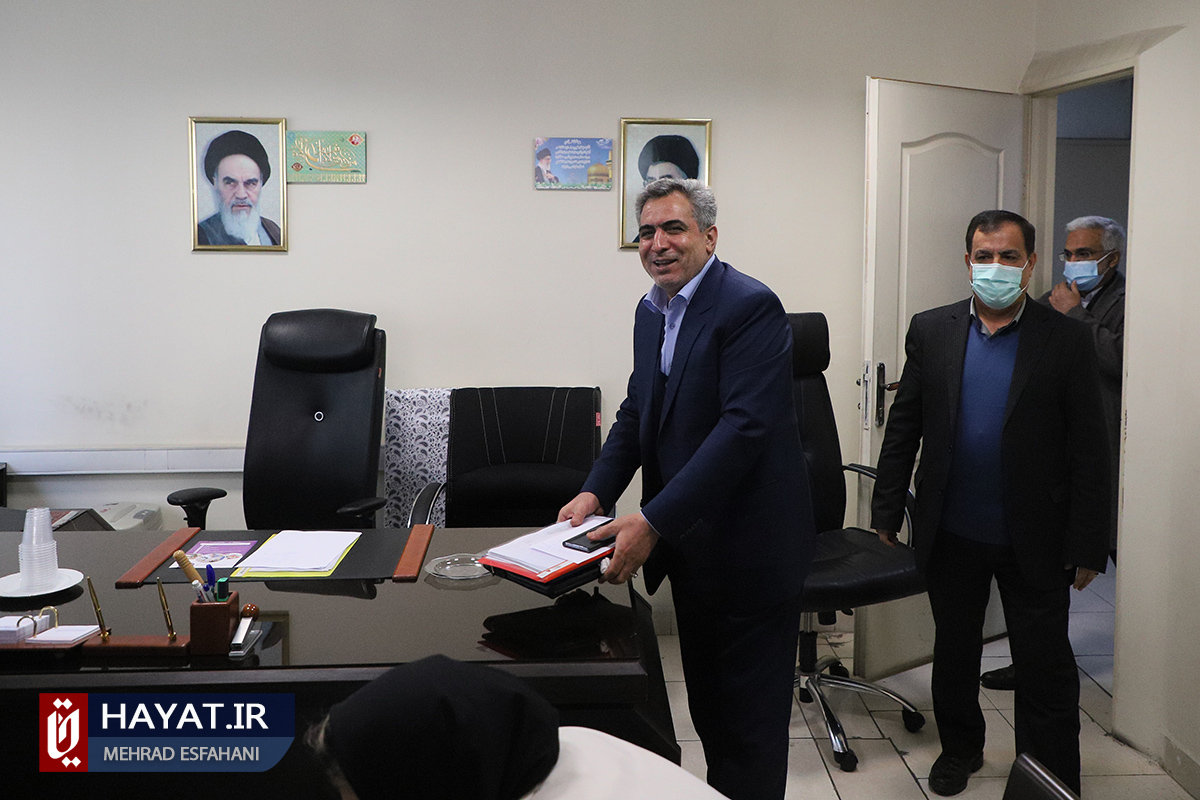 گزارش تصویری/ تحویل دفتر کار معاون بهداشت و درمان بنیاد شهید به محمد میرزابیگی