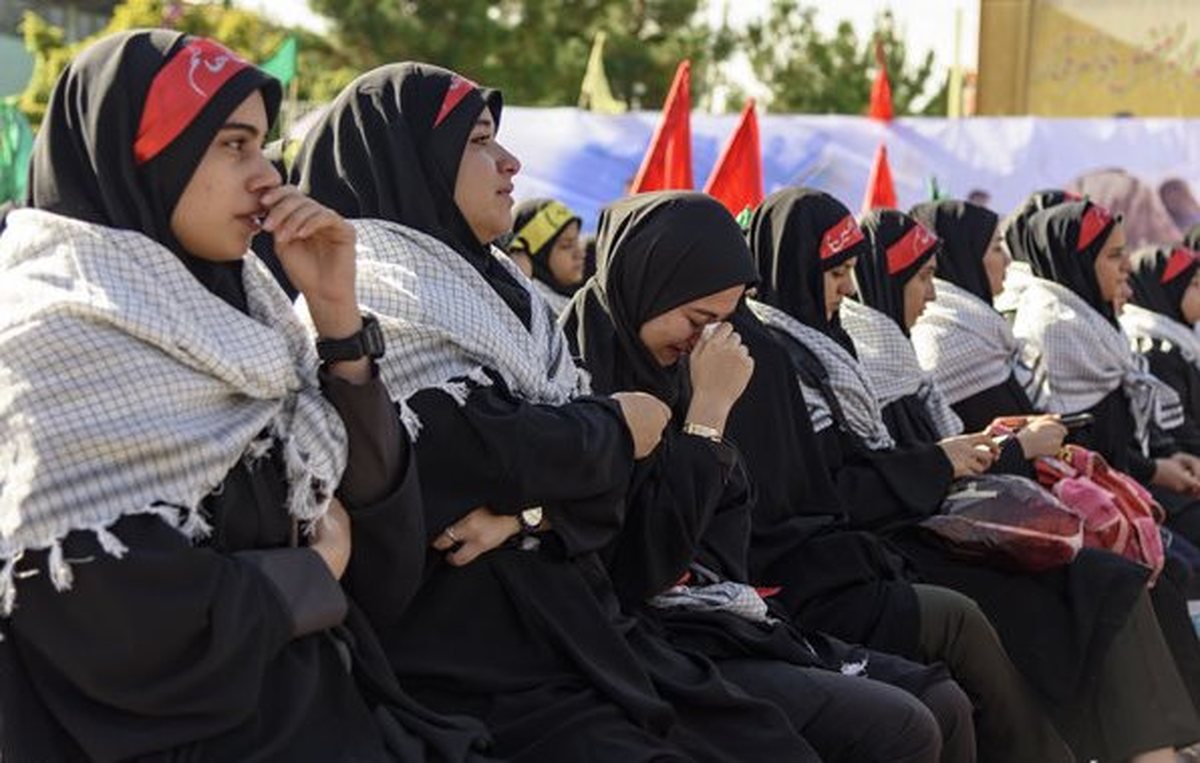اعزام دانش آموزی راهیان نور / افتتاح اردوی معنوی دختران دانش آموز منطقه 4