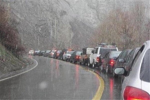 بارش برف در برخی جاد‌ه‌های چهار استان/ کندوان امروز و فردا یک‌طرفه می‌شود