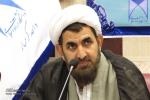 امروز روشنگری مهمترین وظیفه هنرمندان است

