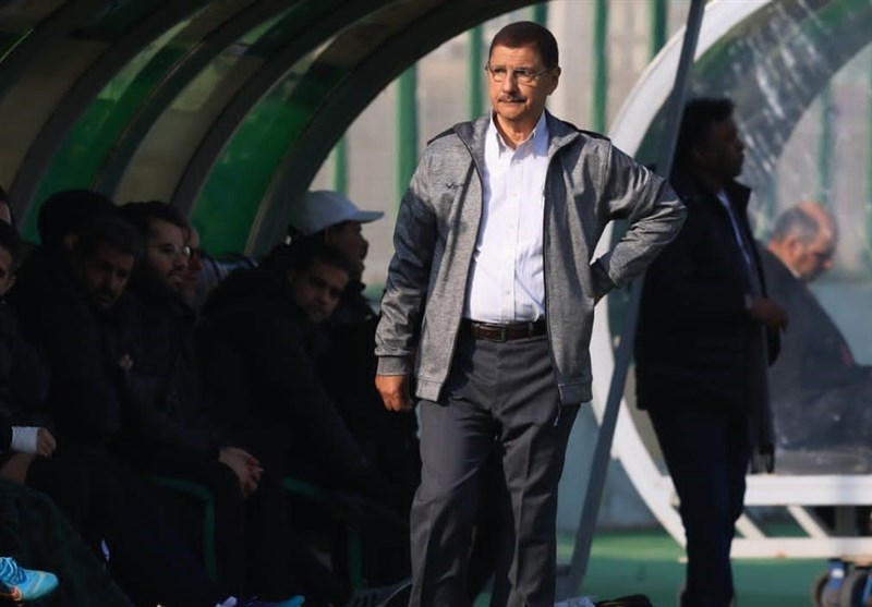 تاوارس: پرسپولیسی‌ها فقط توپ را برای مهاجم قد بلندشان ارسال می‌کردند
