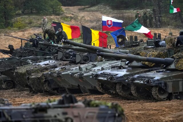 آستین: کشورهای غربی حدود 50 میلیارد دلار کمک نظامی به اوکراین فرستاده‌اند/ نشست ناتو در بروکسل