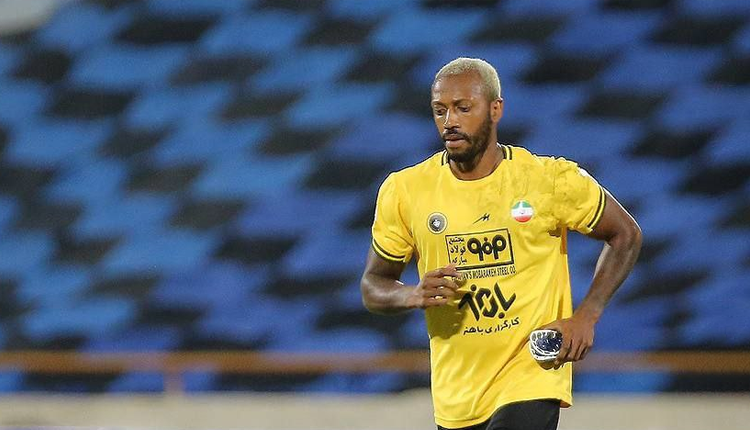 تنها غایب سپاهان در مصاف با پرسپولیس