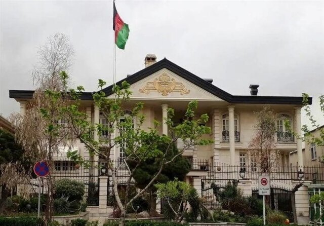 توضیح طالبان درباره فعالیت‌ سفارت افغانستان در تهران
